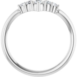 14K White 1/4 CTW Natural Diamond Graduated V Ring